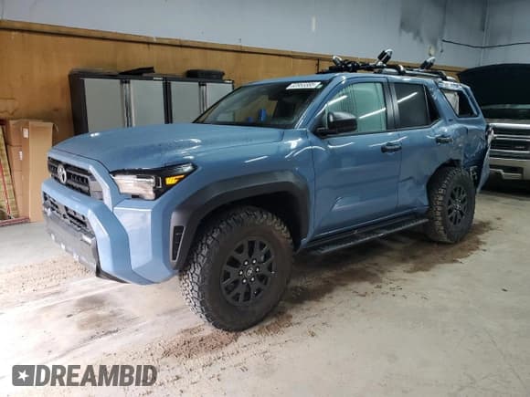 ✅ 2025 Toyota 4Runner SR5 • VIN: JTEVA5BR2S5008484 • Lot: 83953385. Listed on Copart with 7,700 mi. Free auction sales archive from the USA and detailed vehicle history report at DreamBid. Image 1.