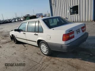 ✅ 1994 Volvo 900 • VIN: YV1JS8611R1172830 • Lot: 75955284. Wystawiony na Copart z przebiegiem 222 846 mil. Bezpłatny archiwum sprzedaży aukcyjnych z USA i szczegółowy raport historii pojazdu na DreamBid. Zdjęcie 2.