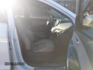 ✅ 2014 Hyundai Santa Fe • VIN: 5XYZU3LB4EG195287 • Лот: 43680124. Опубликован ранее на IAAI с пробегом 229 076 миль. Бесплатный доступ к архиву аукционных продаж из США и подробный отчёт об истории автомобиля на DreamBid. Изображение 5.