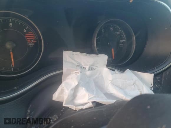 ✅ 2023 Jeep Cherokee Altitude Lux • VIN: 1C4PJMMB8PD101644 • Lot: 86115555. Wystawiony na Copart z przebiegiem Nie podano. Bezpłatny archiwum sprzedaży aukcyjnych z USA i szczegółowy raport historii pojazdu na DreamBid. Zdjęcie 9.