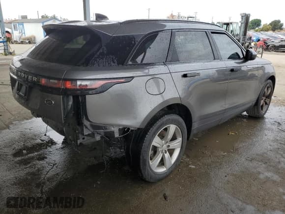 ✅ 2018 Land Rover Range Rover Velar S • VIN: SALYB2RX8JA773408 • Lot: 50968475. Listed on Copart with 82,130 mi. Free auction sales archive from the USA and detailed vehicle history report at DreamBid. Image 3.