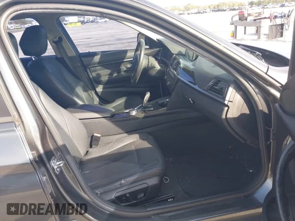 ✅ 2015 BMW 3 Series 328d • VIN: WBA3D3C59FK158339 • Лот: 43934224. Опубликован ранее на IAAI с пробегом 130 122 миль. Бесплатный доступ к архиву аукционных продаж из США и подробный отчёт об истории автомобиля на DreamBid. Изображение 5.