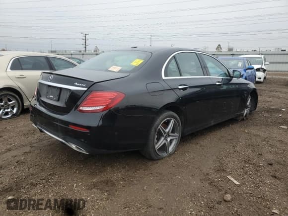 ✅ 2017 Mercedes-Benz E 300 Luxury • VIN: WDDZF4KB2HA255093 • Lot: 93286095. Listed on Copart with 135,938 mi. Free auction sales archive from the USA and detailed vehicle history report at DreamBid. Image 3.