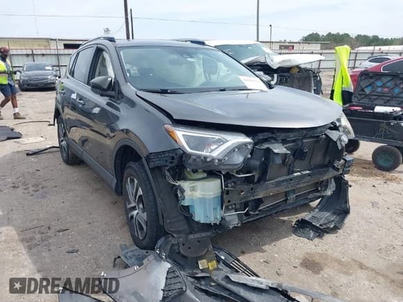 ✅ 2017 Toyota RAV4 LE • VIN: JTMZFREV4HJ123708 • Lot: 41691570. Wystawiony na IAAI z przebiegiem 150 489 mil. Bezpłatny archiwum sprzedaży aukcyjnych z USA i szczegółowy raport historii pojazdu na DreamBid. Zdjęcie 1.