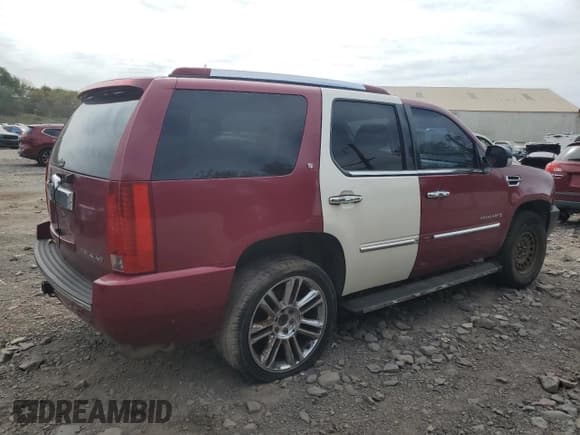 ✅ 2008 Cadillac Escalade • VIN: 1GYFK63828R194041 • Lot: 82048995. Wystawiony na Copart z przebiegiem 180 183 mil. Bezpłatny archiwum sprzedaży aukcyjnych z USA i szczegółowy raport historii pojazdu na DreamBid. Zdjęcie 3.