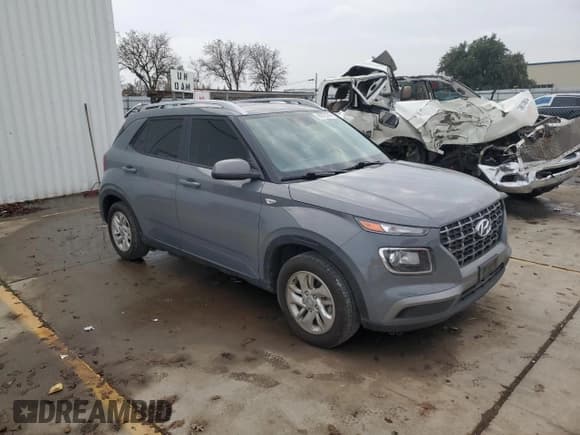 ✅ 2020 Hyundai Venue SEL • VIN: KMHRC8A38LU030295 • Lot: 85872184. Listed on Copart with 113,468 mi. Free auction sales archive from the USA and detailed vehicle history report at DreamBid. Image 4.