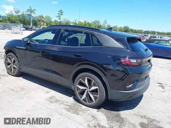 ✅ 2023 Volkswagen ID.4 Pro S • VIN: 1V2WNPE83PC025727 • Lot: 43012133. Wystawiony na IAAI z przebiegiem 28 057 mil. Bezpłatny archiwum sprzedaży aukcyjnych z USA i szczegółowy raport historii pojazdu na DreamBid. Zdjęcie 3.