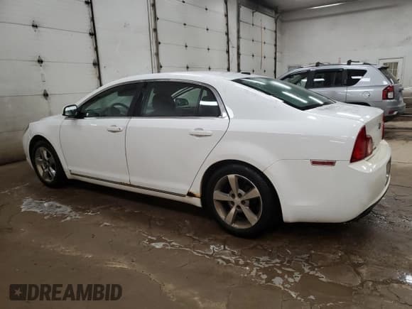 ✅ 2009 Chevrolet Malibu 1LT • VIN: 1G1ZH57BX9F103448 • Lot: 72904544. Listed on Copart with 223,452 mi. Free auction sales archive from the USA and detailed vehicle history report at DreamBid. Image 2.