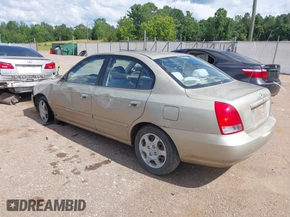 ✅ 2003 Hyundai Elantra GLS • VIN: KMHDN45D93U492543 • Lot: 42499115. Wystawiony na IAAI z przebiegiem 257 302 mil. Bezpłatny archiwum sprzedaży aukcyjnych z USA i szczegółowy raport historii pojazdu na DreamBid. Zdjęcie 3.