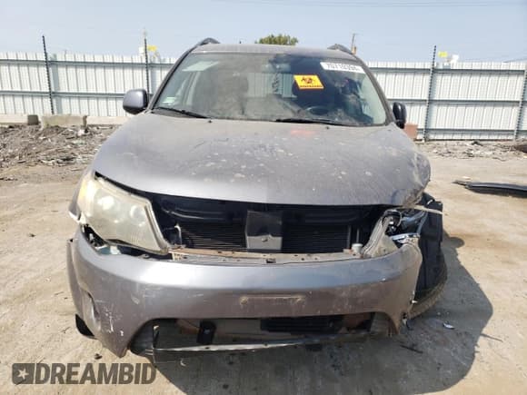 ✅ 2008 Mitsubishi Outlander ES • VIN: JA4LT21W28Z004958 • Lot: 49229365. Wystawiony na Copart z przebiegiem 184 358 mil. Bezpłatny archiwum sprzedaży aukcyjnych z USA i szczegółowy raport historii pojazdu na DreamBid. Zdjęcie 5.