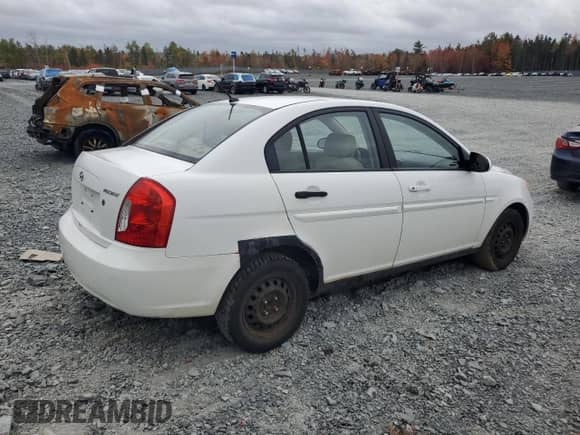 2009 Hyundai Accent L с VIN KMHCN45C99U334487, выставлен на аукционе Copart как лот 86095385 с пробегом 297 758 миль миль и Чистый • Clean title. История ставок и продаж доступна на DreamBid. Изображение 3.