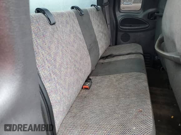 2001 Dodge 1500 с VIN 3B7HC13Y71G785485, выставлен на аукционе Copart как лот 88450535 с пробегом 276 525 миль миль и Списание • Salvage title. История ставок и продаж доступна на DreamBid. Изображение 11.