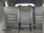 ✅ 2017 Kia Sorento EX • VIN: 5XYPHDA58HG323954 • Лот: 94382435. Опубликован ранее на Copart с пробегом 164 525 миль. Бесплатный доступ к архиву аукционных продаж из США и подробный отчёт об истории автомобиля на DreamBid. Изображение 10.