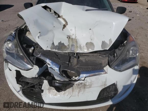 ✅ 2015 Hyundai Veloster • VIN: KMHTC6AD0FU232300 • Lot: 74354854. Wystawiony na Copart z przebiegiem 99 840 mil. Bezpłatny archiwum sprzedaży aukcyjnych z USA i szczegółowy raport historii pojazdu na DreamBid. Zdjęcie 12.