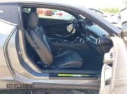 ✅ 2020 Chevrolet Camaro 2SS • VIN: 1G1FH1R78L0140576 • Lot: 42210272. Wystawiony na IAAI z przebiegiem 21 993 mil. Bezpłatny archiwum sprzedaży aukcyjnych z USA i szczegółowy raport historii pojazdu na DreamBid. Zdjęcie 5.