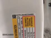 ✅ 2025 GMC Sierra 1500 Elevation • VIN: 1GTPUJEK8SZ164906 • Лот: 43038136. Опубликован ранее на IAAI с пробегом 12 693 миль. Бесплатный доступ к архиву аукционных продаж из США и подробный отчёт об истории автомобиля на DreamBid. Изображение 9.