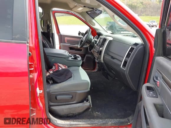 ✅ 2017 Ram 1500 SLT • VIN: 1C6RR7GG0HS578017 • Lot: 41935144. Listed on IAAI with 173,655 mi. Free auction sales archive from the USA and detailed vehicle history report at DreamBid. Image 5.