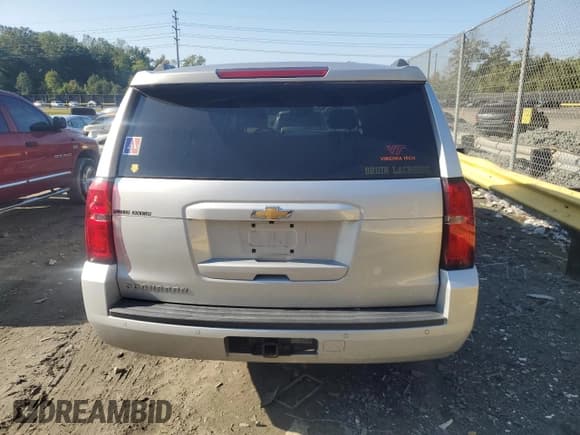 ✅ 2016 Chevrolet Suburban LT • VIN: 1GNSKHKC9GR356310 • Lot: 74440274. Listed on Copart with 82,007 mi. Free auction sales archive from the USA and detailed vehicle history report at DreamBid. Image 6.