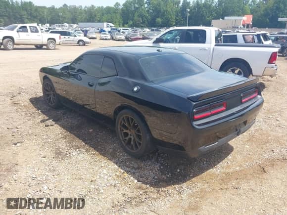2018 Dodge Challenger R/T with VIN 2C3CDZBT4JH146576, listed as a IAAI auction lot 43050820 with 114,151 mi miles and . Bid and sale history available at DreamBid. Image 3.