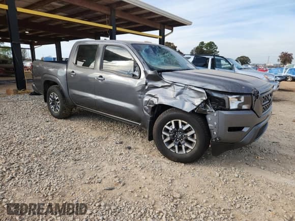 ✅ 2022 Nissan Frontier SV • VIN: 1N6ED1EJ3NN647713 • Lot: 92709415. Wystawiony na Copart z przebiegiem 44 955 mil. Bezpłatny archiwum sprzedaży aukcyjnych z USA i szczegółowy raport historii pojazdu na DreamBid. Zdjęcie 4.