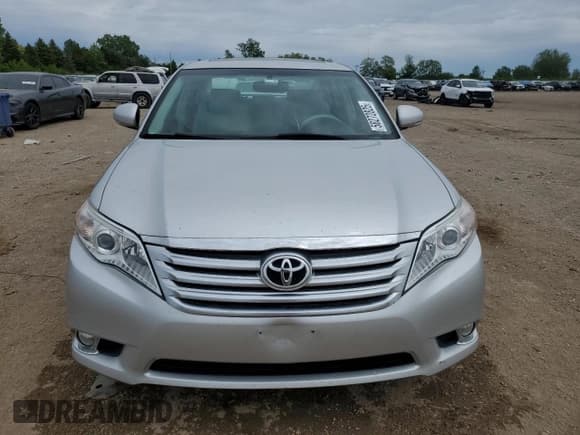 ✅ 2012 Toyota Avalon • VIN: 4T1BK3DB1CU443704 • Lot: 58272825. Listed on Copart with 127,981 mi. Free auction sales archive from the USA and detailed vehicle history report at DreamBid. Image 5.