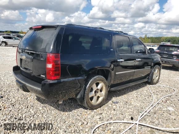 ✅ 2009 Chevrolet Suburban LTZ • VIN: 1GNFK36399J118585 • Lot: 72601924. Wystawiony na Copart z przebiegiem 256 787 mil. Bezpłatny archiwum sprzedaży aukcyjnych z USA i szczegółowy raport historii pojazdu na DreamBid. Zdjęcie 3.
