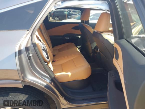 ✅ 2023 Lexus RX 350 F Sport • VIN: 2T2BAMCAXPC024822 • Lot: 43253717. Listed on IAAI with 19,200 mi. Free auction sales archive from the USA and detailed vehicle history report at DreamBid. Image 8.