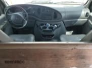 ✅ 2006 Ford Econoline Cargo • VIN: 1FTNE24L66HA61984 • Lot: 71124475. Wystawiony na Copart z przebiegiem 270 020 mil. Bezpłatny archiwum sprzedaży aukcyjnych z USA i szczegółowy raport historii pojazdu na DreamBid. Zdjęcie 8.