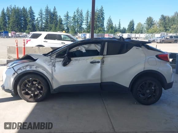 ✅ 2021 Toyota C-HR LE • VIN: JTNKHMBX7M1115600 • Лот: 42866379. Опубликован ранее на IAAI с пробегом 60 362 миль. Бесплатный доступ к архиву аукционных продаж из США и подробный отчёт об истории автомобиля на DreamBid. Изображение 14.