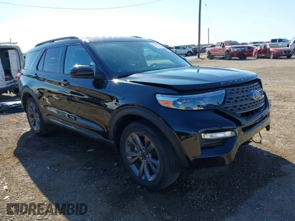 ✅ 2023 Ford Explorer XLT • VIN: 1FMSK7DH9PGA48234 • Lot: 41739825. Wystawiony na IAAI z przebiegiem 35 899 mil. Bezpłatny archiwum sprzedaży aukcyjnych z USA i szczegółowy raport historii pojazdu na DreamBid. Zdjęcie 1.