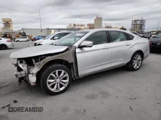 2017 Chevrolet Impala LT z VIN 2G1105SAXH9153616, wystawiony jako Copart lot #87471965 z przebiegiem 217 950 mil mil oraz Szkoda całkowita • Salvage title. Historia ofert i sprzedaży dostępna na DreamBid. Obrazek 1.