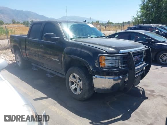 ✅ 2010 GMC Sierra 1500 • VIN: 3GTXKWE24AG234306 • Лот: 42827210. Опубликован ранее на IAAI с пробегом 233 810 миль. Бесплатный доступ к архиву аукционных продаж из США и подробный отчёт об истории автомобиля на DreamBid. Изображение 1.