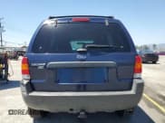 ✅ 2004 Ford Escape XLT • VIN: 1FMYU03114KA86176 • Lot: 56349235. Listed on Copart with 232,849 mi. Free auction sales archive from the USA and detailed vehicle history report at DreamBid. Image 6.