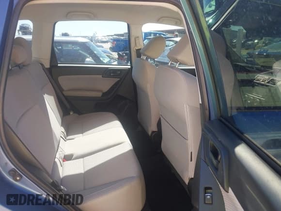 ✅ 2018 Subaru Forester • VIN: JF2SJABC3JH453567 • Lot: 43571869. Listed on IAAI with 67,727 mi. Free auction sales archive from the USA and detailed vehicle history report at DreamBid. Image 8.