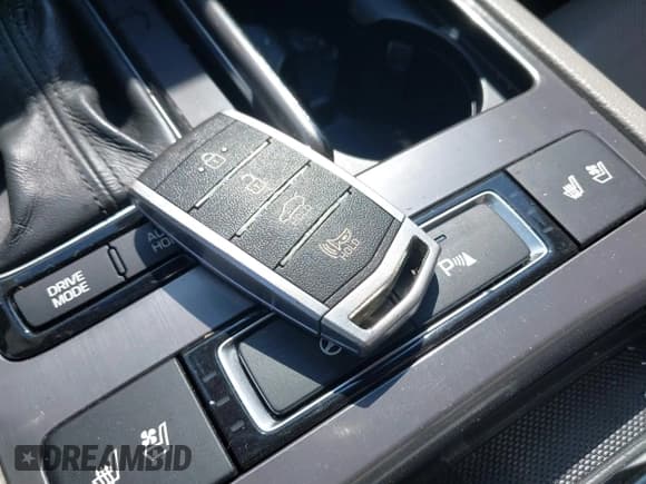 ✅ 2017 Genesis G80 3.8L • VIN: KMHGN4JE5HU192243 • Lot: 43204961. Listed on IAAI with 88,904 mi. Free auction sales archive from the USA and detailed vehicle history report at DreamBid. Image 11.