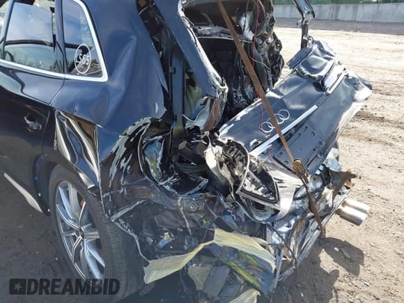 ✅ 2024 Audi SQ5 Premium Plus • VIN: WA1B4AFY6R2050929 • Lot: 41629717. Wystawiony na IAAI z przebiegiem 1 886 mil. Bezpłatny archiwum sprzedaży aukcyjnych z USA i szczegółowy raport historii pojazdu na DreamBid. Zdjęcie 18.