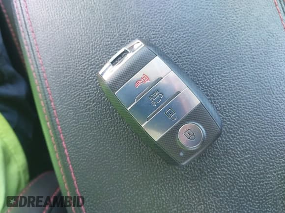 ✅ 2017 Kia Optima SX • VIN: 5XXGW4L21HG145463 • Lot: 41604494. Listed on IAAI with 160,228 mi. Free auction sales archive from the USA and detailed vehicle history report at DreamBid. Image 11.