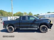 ✅ 2019 Chevrolet Silverado 1500 RST • VIN: 1GCRYEED0KZ365365 • Lot: 43261924. Wystawiony na IAAI z przebiegiem 70 192 mil. Bezpłatny archiwum sprzedaży aukcyjnych z USA i szczegółowy raport historii pojazdu na DreamBid. Zdjęcie 13.