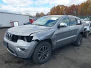 ✅ 2018 Jeep Grand Cherokee Limited • VIN: 1C4RJFBG7JC180997 • Lot: 43614446. Wystawiony na IAAI z przebiegiem 128 111 mil. Bezpłatny archiwum sprzedaży aukcyjnych z USA i szczegółowy raport historii pojazdu na DreamBid. Zdjęcie 17.