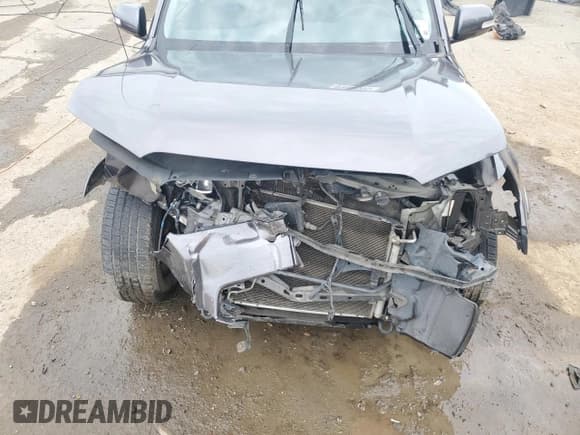 ✅ 2011 Toyota 4Runner SR5 • VIN: JTEZU5JR6B5032880 • Lot: 89834905. Listed on Copart with 194,083 mi. Free auction sales archive from the USA and detailed vehicle history report at DreamBid. Image 11.