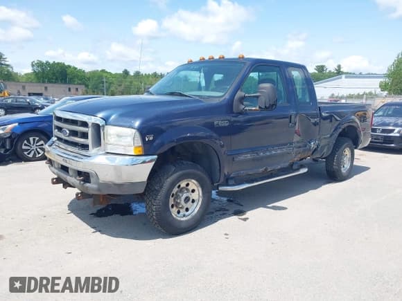 ✅ 2002 Ford F-250 XL • VIN: 1FTNX21L72EB65572 • Lot: 42411813. Listed on IAAI with 238,523 mi. Free auction sales archive from the USA and detailed vehicle history report at DreamBid. Image 2.
