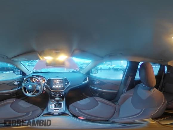 ✅ 2016 Jeep Cherokee Latitude • VIN: 1C4PJMCB0GW340370 • Лот: 92268885. Опубликован ранее на Copart с пробегом 74 235 миль. Бесплатный доступ к архиву аукционных продаж из США и подробный отчёт об истории автомобиля на DreamBid. Изображение 15.