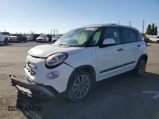 ✅ 2019 FIAT 500L Trekking • VIN: ZFBNFADH6KZ042149 • Lot: 81961714. Listed on Copart with 51,554 mi. Free auction sales archive from the USA and detailed vehicle history report at DreamBid. Image 1.