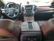 ✅ 2016 Chevrolet Suburban LTZ • VIN: 1GNSCJKC9GR330701 • Lot: 67064964. Wystawiony na Copart z przebiegiem 170 679 mil. Bezpłatny archiwum sprzedaży aukcyjnych z USA i szczegółowy raport historii pojazdu na DreamBid. Zdjęcie 8.