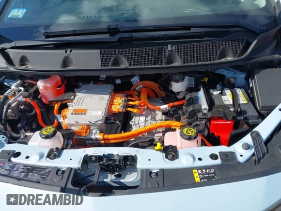 ✅ 2022 Chevrolet Bolt EV 1LT • VIN: 1G1FW6S01N4123923 • Lot: 43150699. Listed on IAAI with 18,951 mi. Free auction sales archive from the USA and detailed vehicle history report at DreamBid. Image 10.