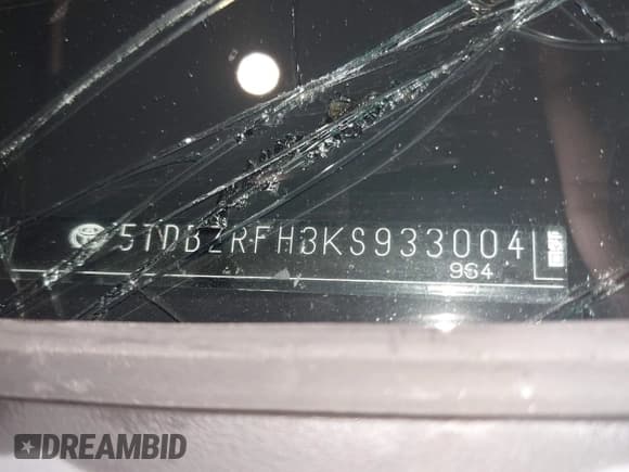 ✅ 2019 Toyota Highlander LE • VIN: 5TDBZRFH3KS933004 • Lot: 42708909. Wystawiony na IAAI z przebiegiem Nie podano. Bezpłatny archiwum sprzedaży aukcyjnych z USA i szczegółowy raport historii pojazdu na DreamBid. Zdjęcie 9.