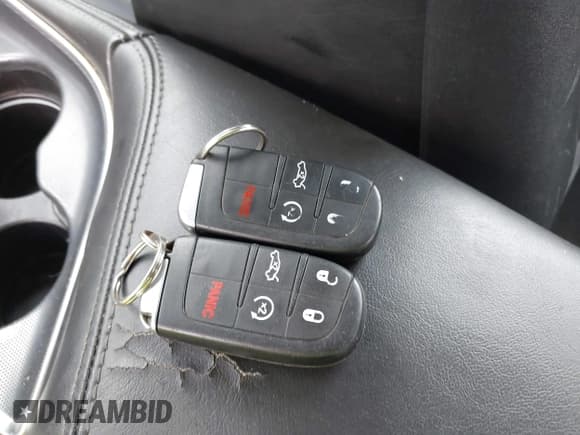 ✅ 2018 Dodge Challenger GT • VIN: 2C3CDZGG9JH246863 • Lot: 42732389. Wystawiony na IAAI z przebiegiem 96 950 mil. Bezpłatny archiwum sprzedaży aukcyjnych z USA i szczegółowy raport historii pojazdu na DreamBid. Zdjęcie 11.