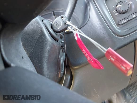 ✅ 2003 Chevrolet Silverado 2500HD LS • VIN: 1GCHC29113E232275 • Лот: 43456105. Опубликован ранее на IAAI с пробегом Не указан. Бесплатный доступ к архиву аукционных продаж из США и подробный отчёт об истории автомобиля на DreamBid. Изображение 11.