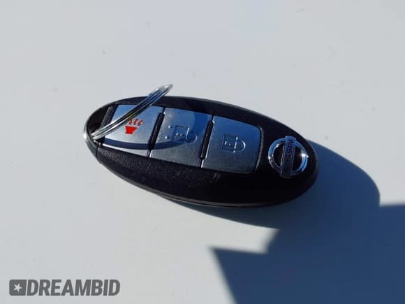 ✅ 2016 Nissan Pathfinder S • VIN: 5N1AR2MM3GC663067 • Lot: 43346713. Wystawiony na IAAI z przebiegiem 111 434 mil. Bezpłatny archiwum sprzedaży aukcyjnych z USA i szczegółowy raport historii pojazdu na DreamBid. Zdjęcie 11.