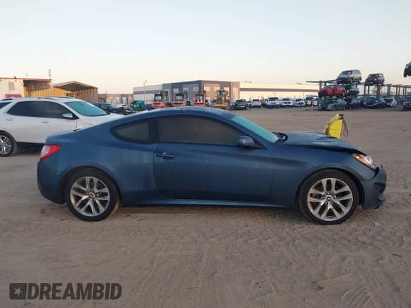✅ 2013 Hyundai Genesis Coupe 2.0T • VIN: KMHHT6KD4DU089773 • Lot: 41798496. Wystawiony na IAAI z przebiegiem 116 607 mil. Bezpłatny archiwum sprzedaży aukcyjnych z USA i szczegółowy raport historii pojazdu na DreamBid. Zdjęcie 13.